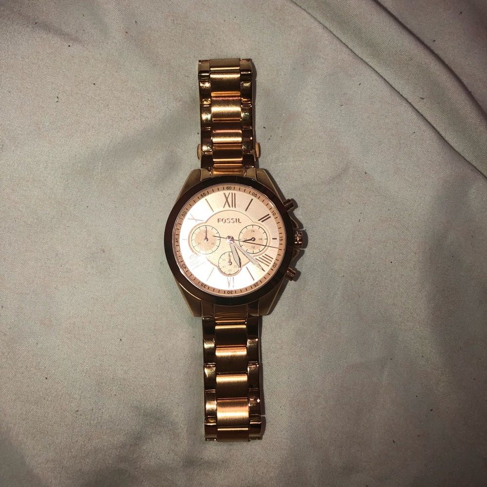 ROSE GOLD FOSSIL WATCH - Picture 6 of 8